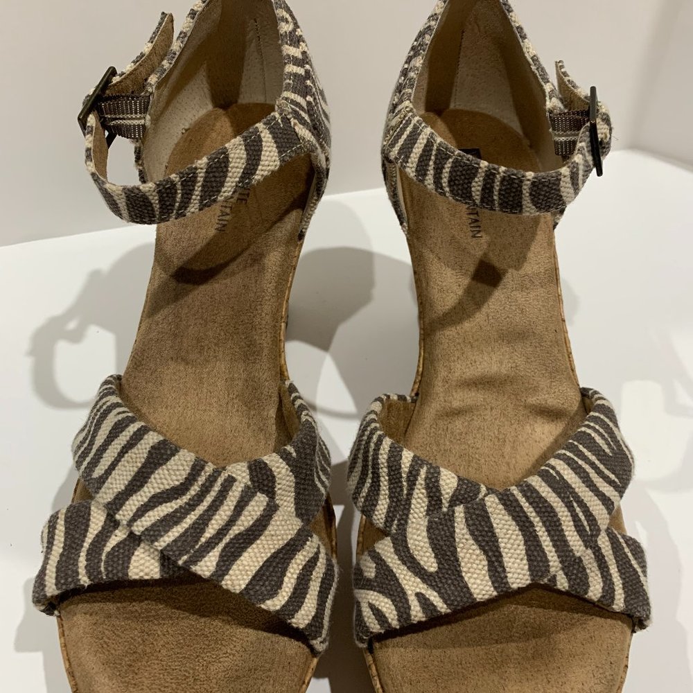 WHITE MOUNTAIN OUTSHINE WEDGE SANDAL ZEBRA PRINT